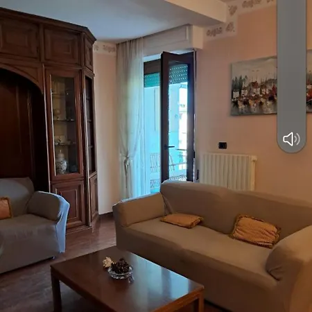 Roses House * Porto San Giorgio