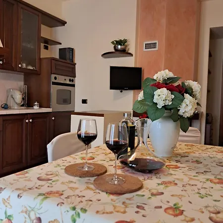 Roses House * Porto San Giorgio